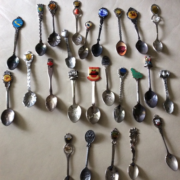 Decorative Spoons Lot of 25 - Picture 1 of 6